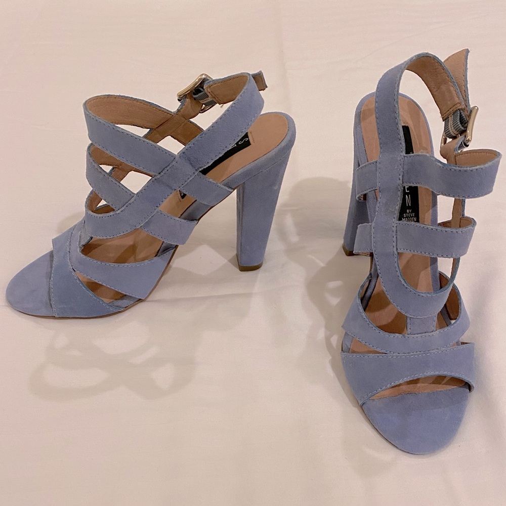 NWOT Steven by Steve Madden Cassndra Suede Sandals